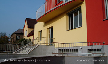 Nerezové zábradlí a schody